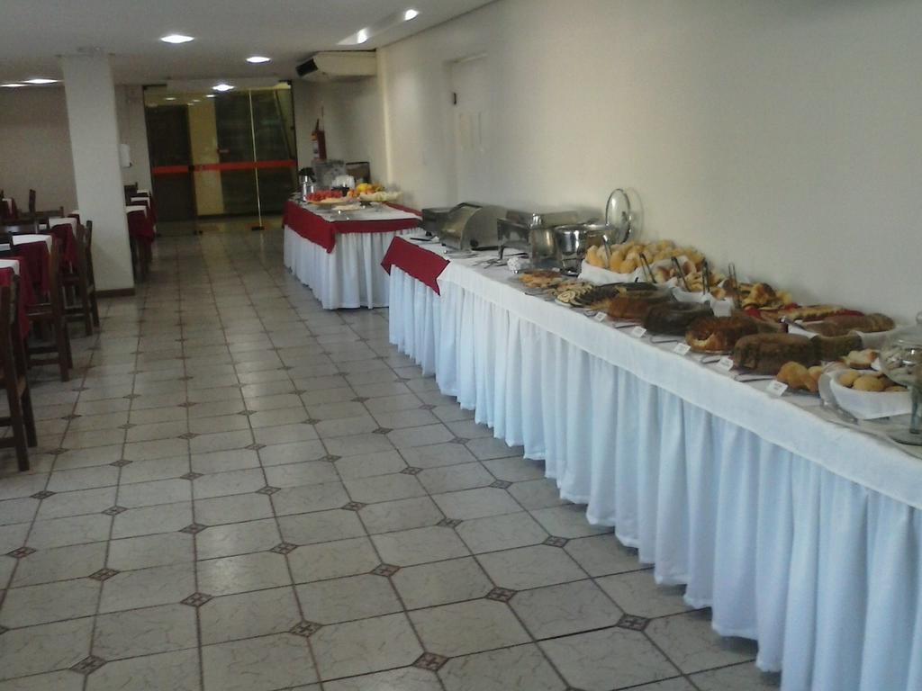 Thanharu Praia Hotel Аншиета Екстериор снимка